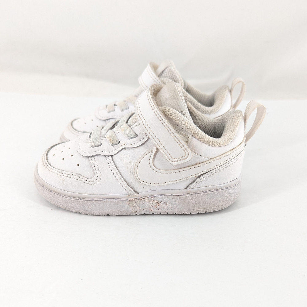 Nike Court Borough Low 2 Triple White Hook And Latch Size 6c